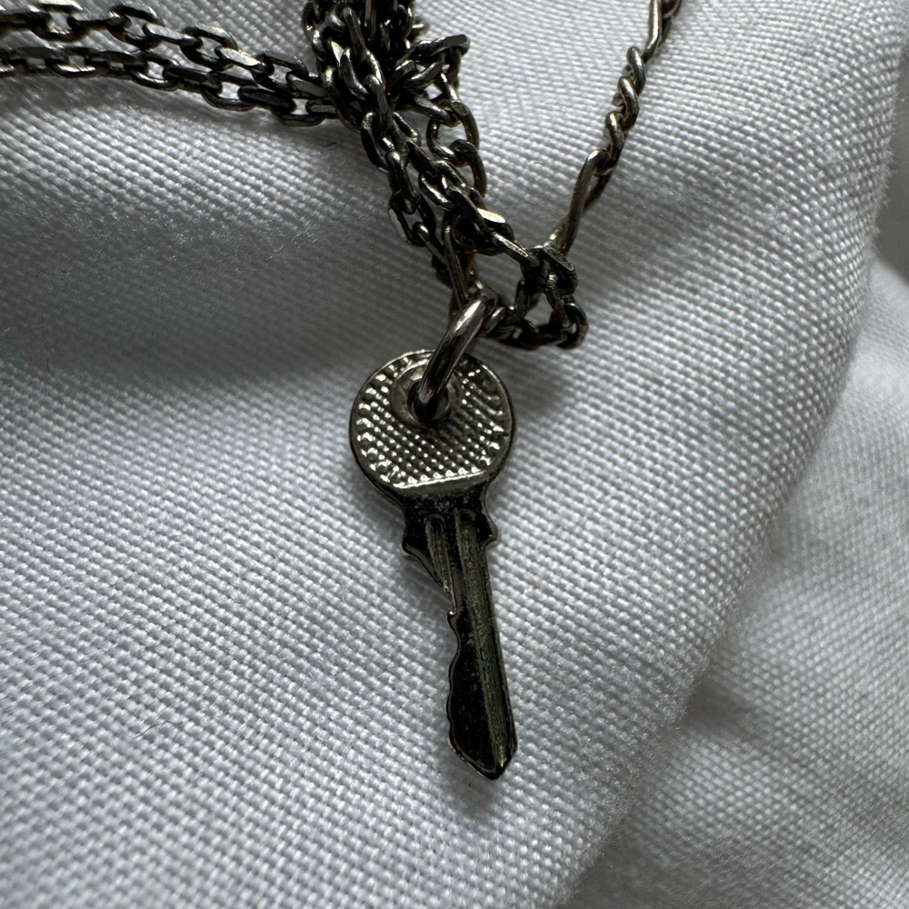Key Necklace Set - Picture 14 of 16